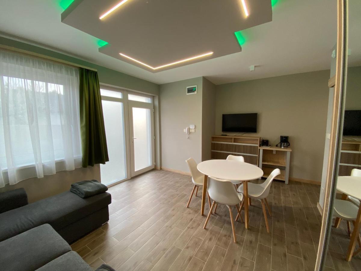 Th-Lux Apartman Hajduszoboszlo Bagian luar foto