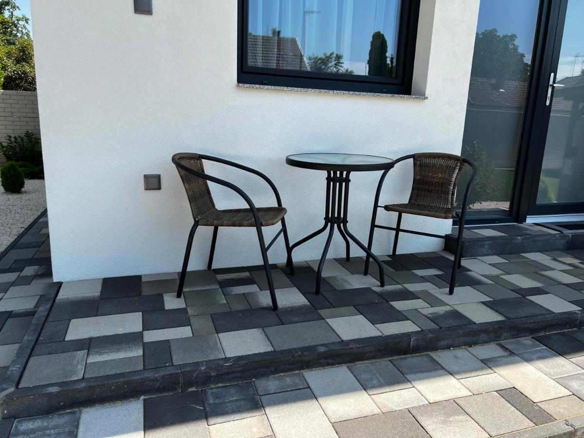 Th-Lux Apartman Hajduszoboszlo Bagian luar foto